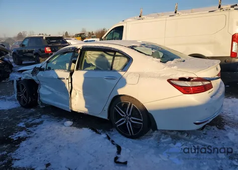 2017 Honda Accord Touring from USA, damaged, VIN 1HGCR3F91HA010327